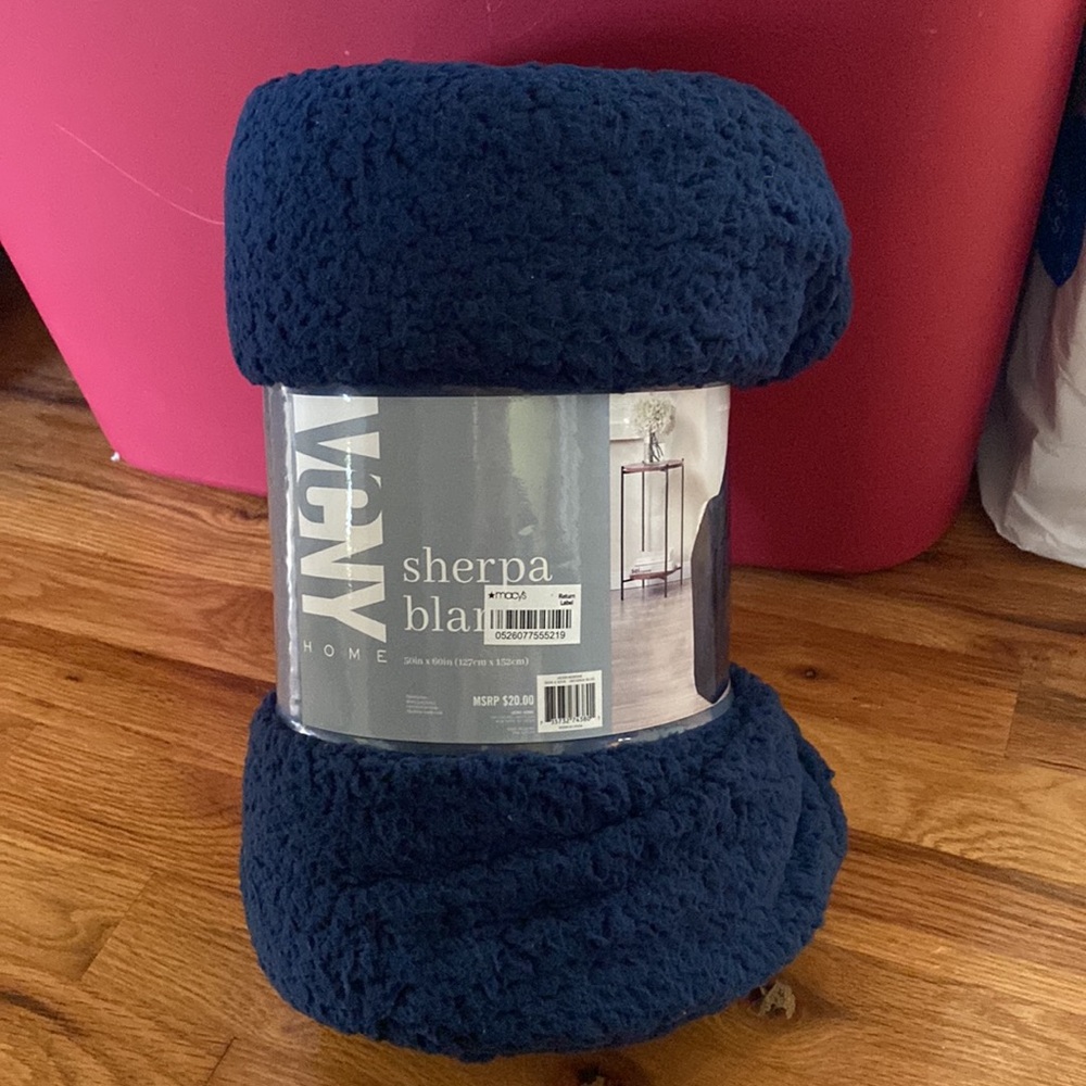 NEW VCNY Navy Blue Home Soft Sherpa Blanket
